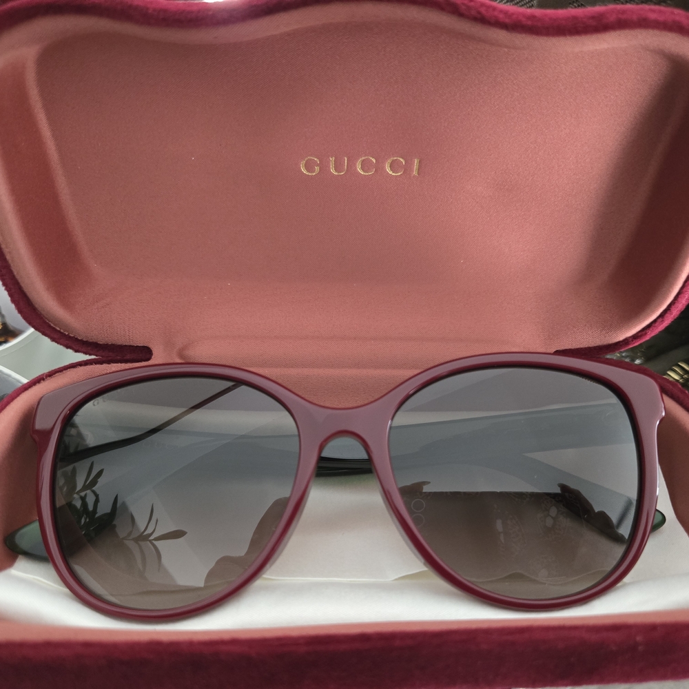 Gucci Women's Red Sunglasses